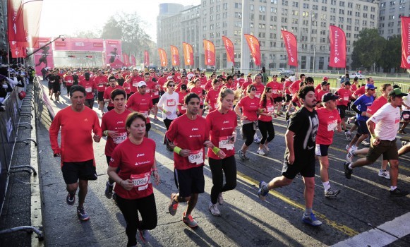 Más de 7 mil participantes en la Corrida solidaria de Santander–Techo