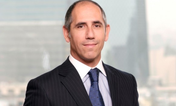 Miguel Mata Huerta asume como subgerente general de Banco Santander