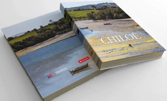 Nuevo libro de Chiloé retrata su cultura e historia en edición de lujo