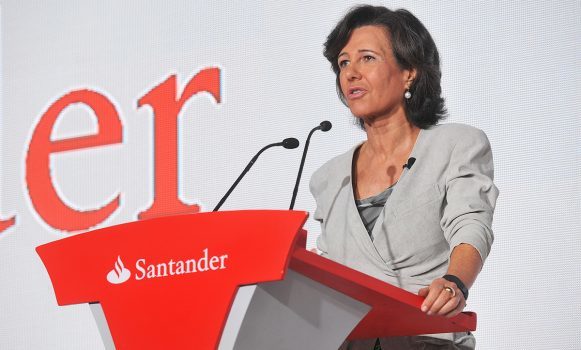 Ana Botín destaca compromiso del Banco con los clientes y la sociedad
