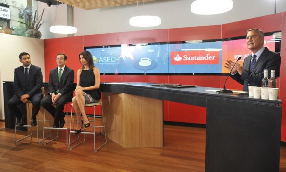 ASECH y Banco Santander se unen para respaldar a los emprendedores