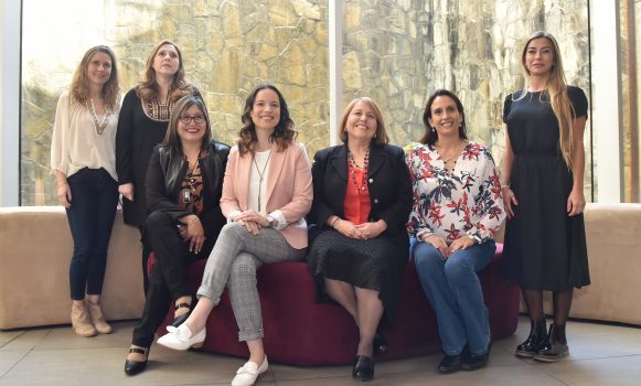 Banco Santander participa en Premio Nacional Mujer Impacta 2019