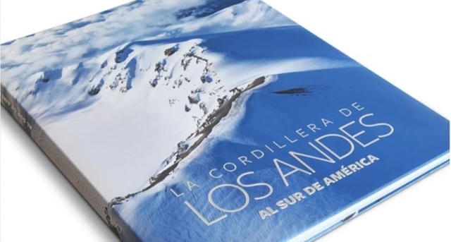 Santander pone a disposición de todos más de 30 libros sobre Chile