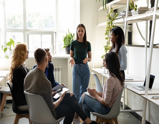  British Council y Santander ofrecen mil cursos gratuitos para que estudiantes de educación superior aprendan inglés 