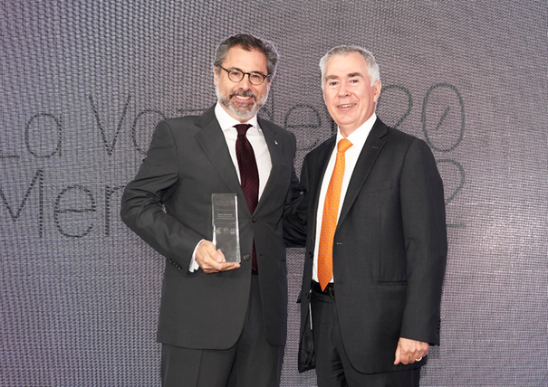 Santander obtiene premio “La Voz del Mercado 2022” 