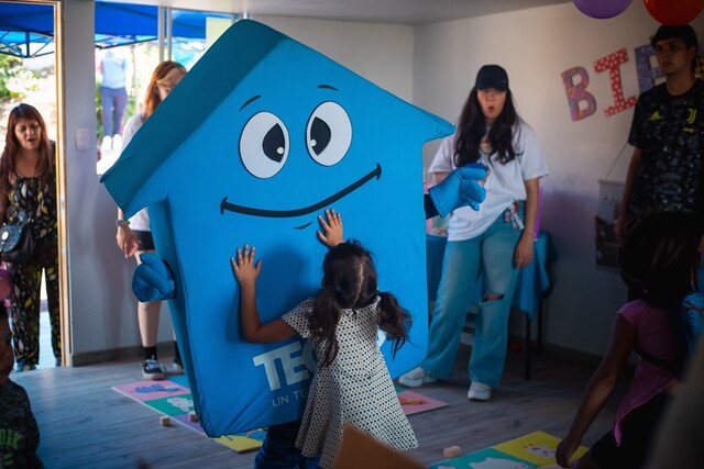 TECHO-Chile y Santander inauguran nuevos centros de aprendizaje para niños y niñas de campamentos  