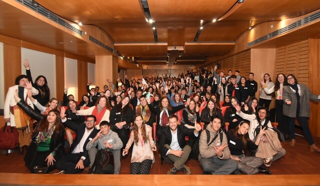 Más de 80 colaboradores de Santander serán tutores de estudiantes de Belén Educa