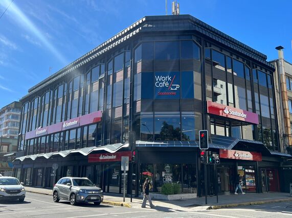 Santander inaugura su primer Work/Café en Valdivia: un nuevo  punto de encuentro para emprendedores y la comunidad