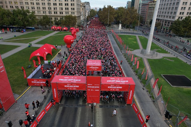Más de 12 mil personas participaron en el Desafío Gran Santiago y la cicletada  familiar impulsada por el Gobierno de Santiago y Banco Santander  